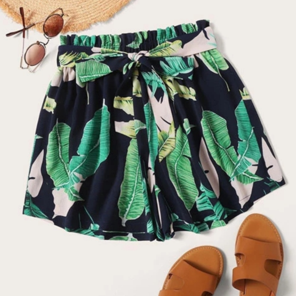 Tropical floral shorts